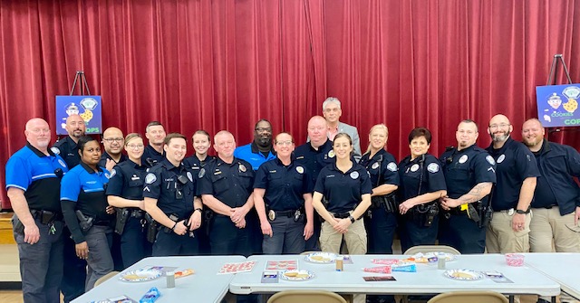 Cookies with Cops at J.I. Barron - Pineville Police Department